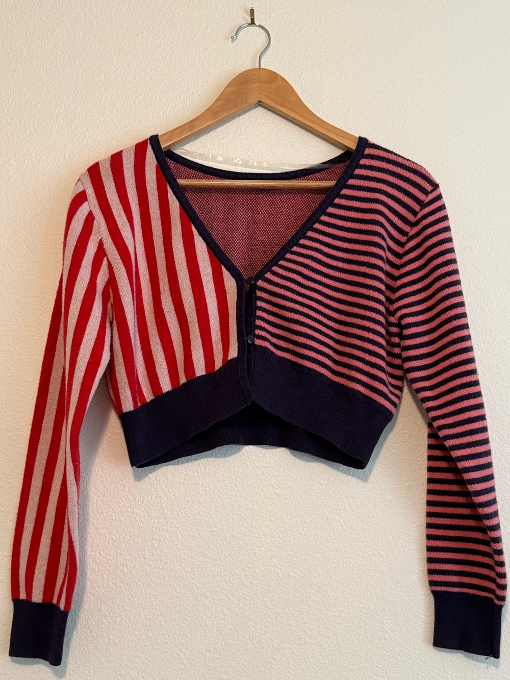 Multi Stripe V-Neck Cropped Women’s Sweater XL - Picture 2 of 3